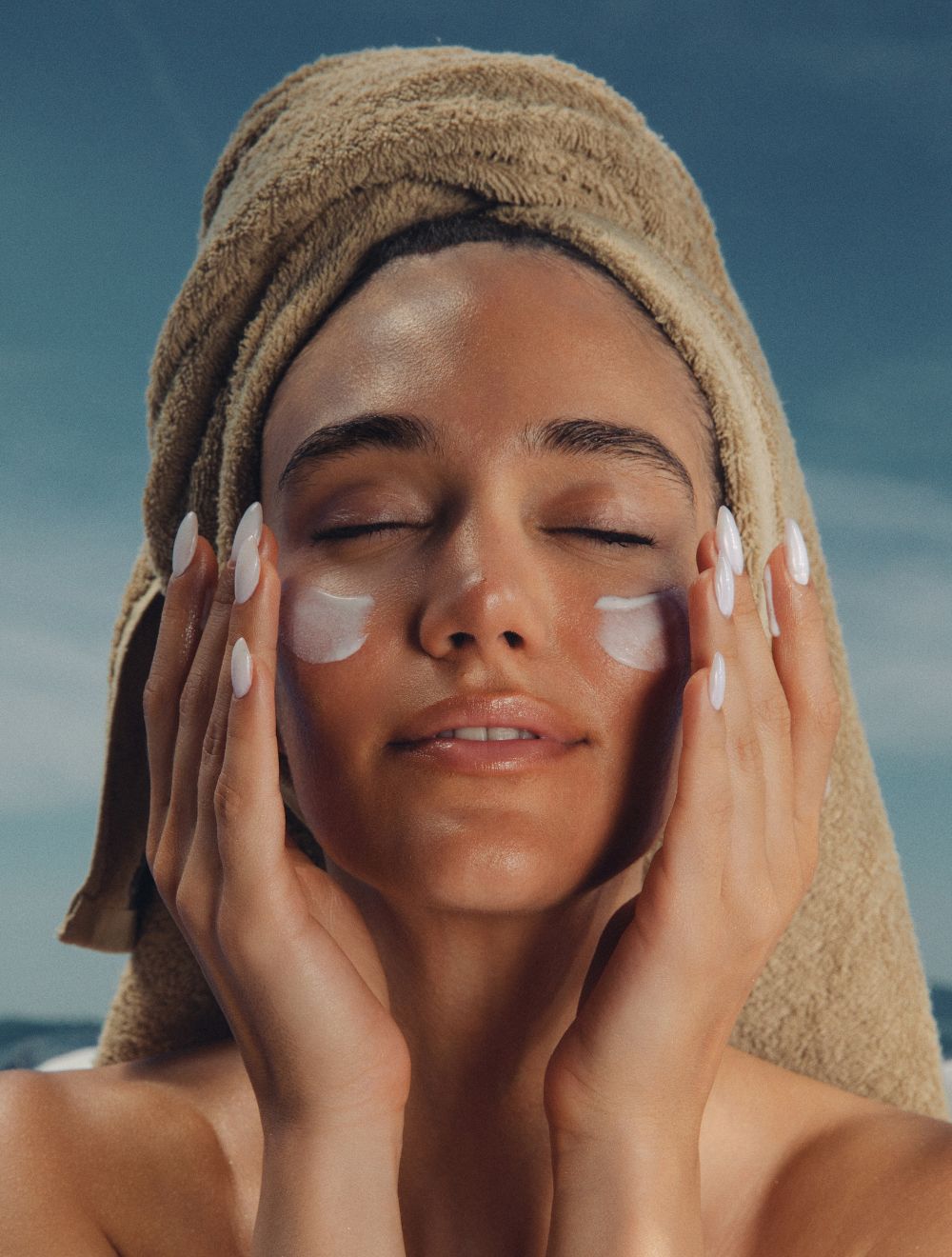 Hyalift Q10 krema sa pantenolom za fine bore, osetljivu i svakodnevno stresiranu kožu